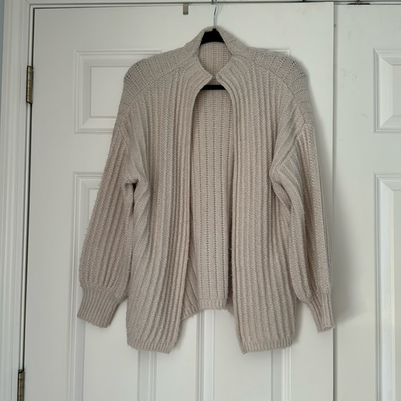 Urban Outfitters Truly Madly Deeply Cream Open Front Knit Cardigan Sz M - Picture 2 of 4